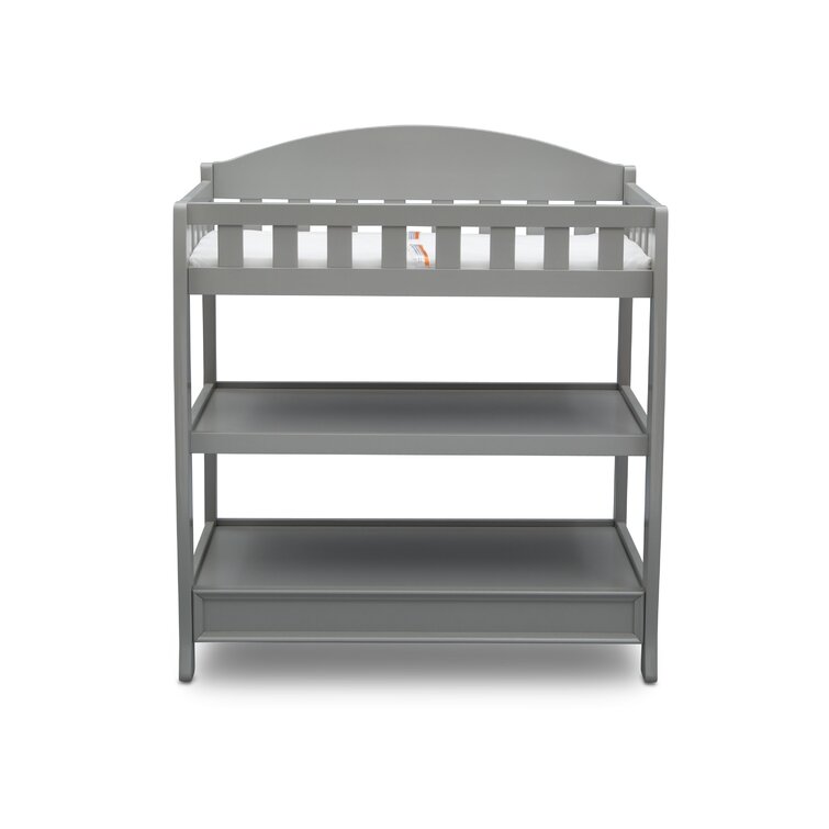 Delta children wilmington changing table best sale with pad